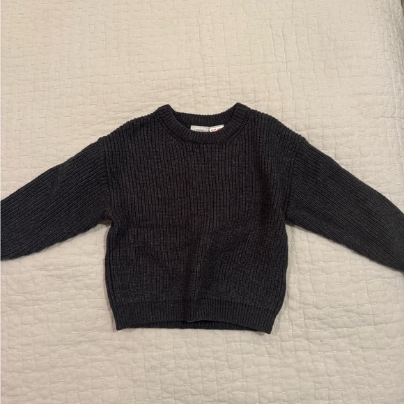 Zara Toddler Gray Ribbed Knit Sweater - Picture 1 of 2